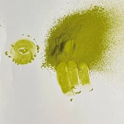 Finely milled culinary grade matcha powder showing a balanced green color, ideal for premium baking and ice cream manufacturing.